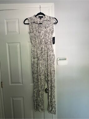 INC International Concepts Black & White Sleeveless Collared Jumpsuit BNWT